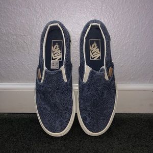 Vans slip on